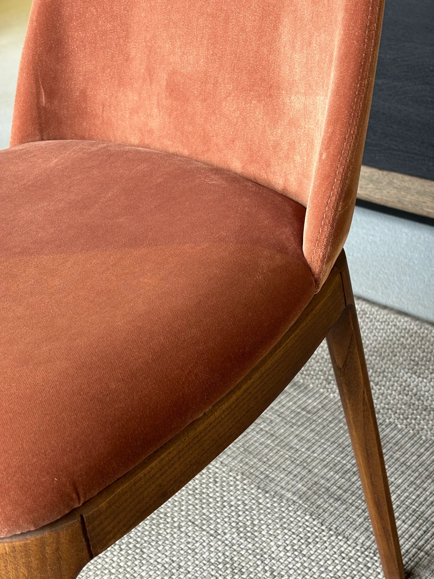 Scaun Eloise – pe stoc de vanzare